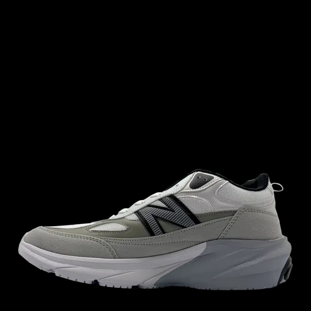 New Balance 990 Platinum