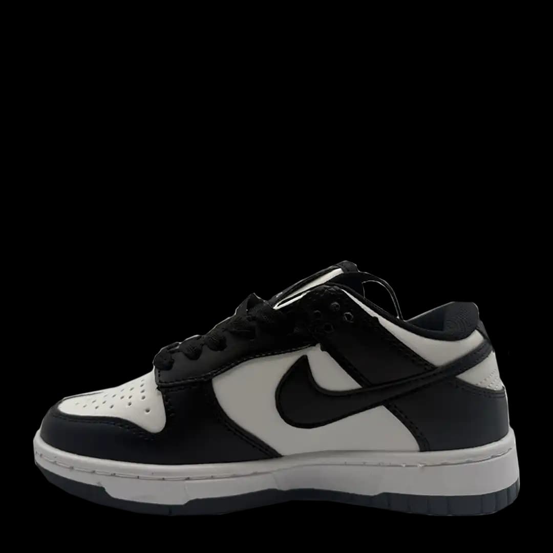 Nike Dunk Low Panda
