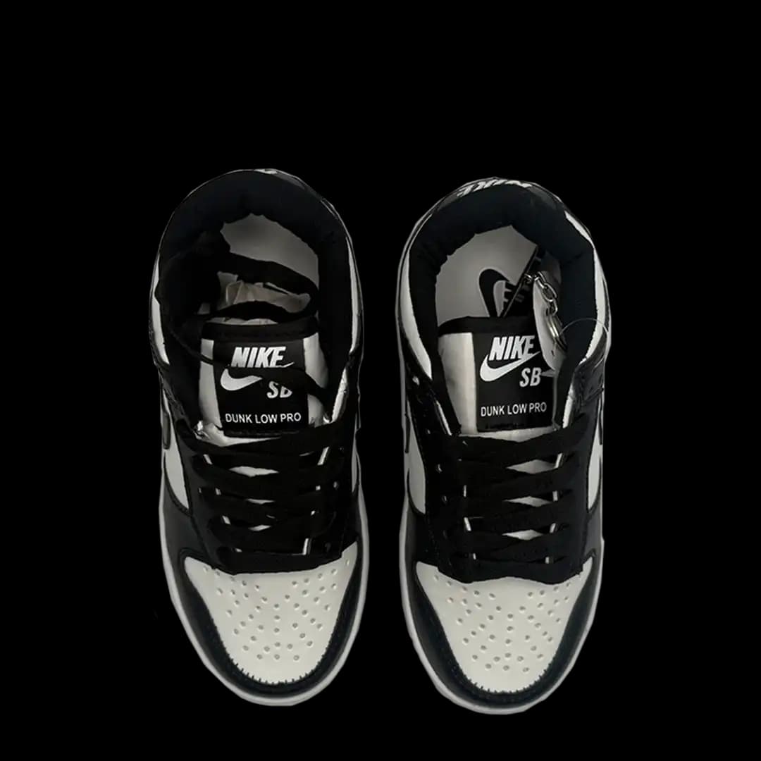 Nike Dunk Low Panda